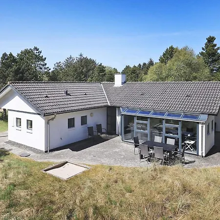 Renovated Retreat Near - By Traum