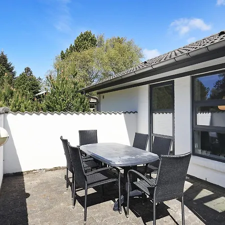 Holiday home Renovated Retreat Near - By Traum *