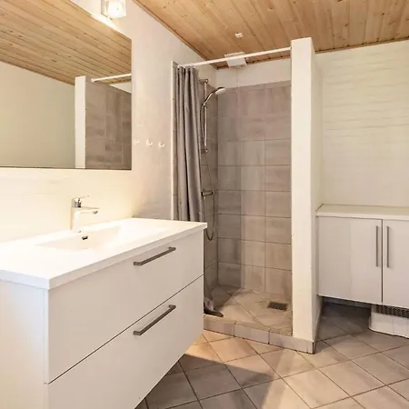 Renovated Retreat Near - By Traum *